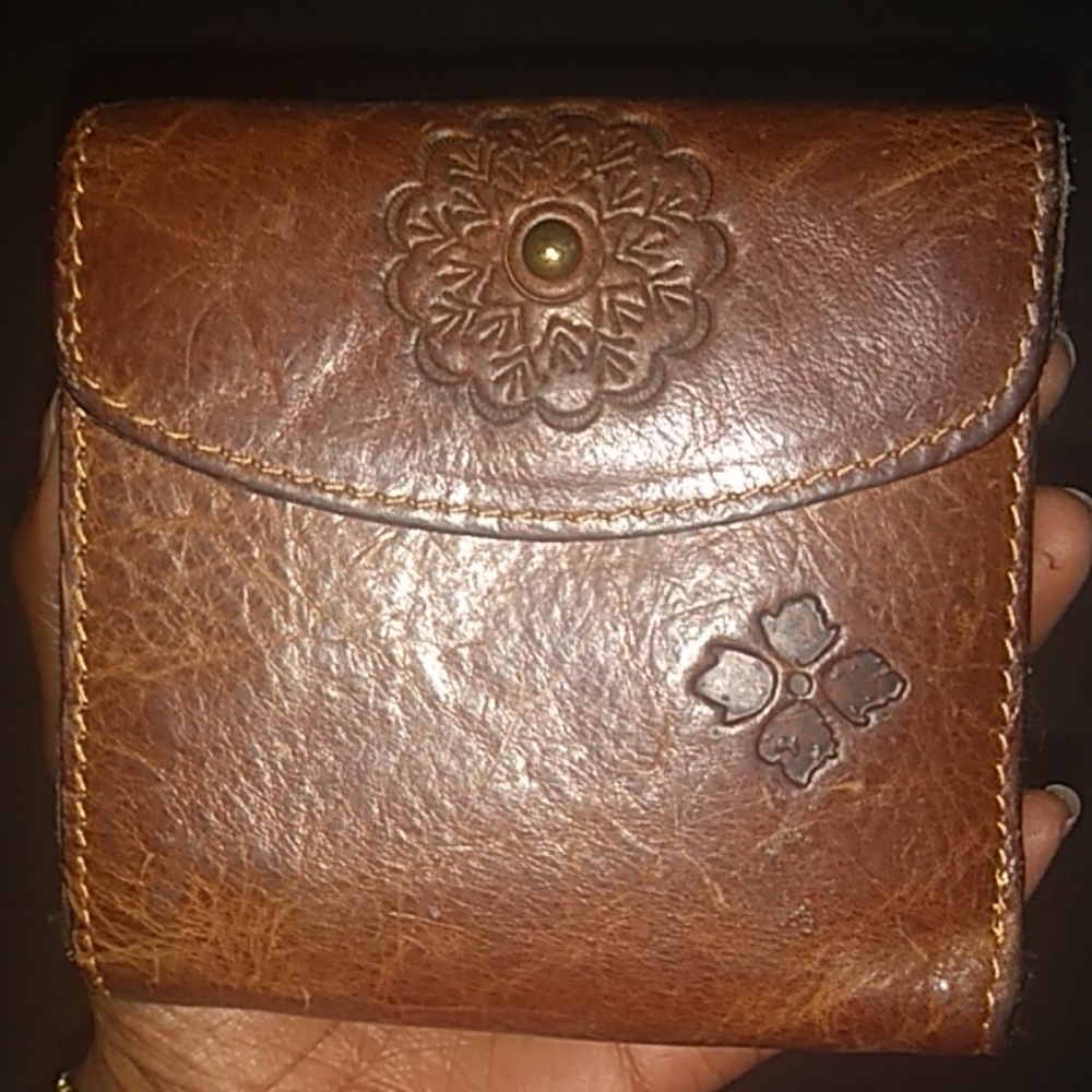 Patricia Nash small wallet